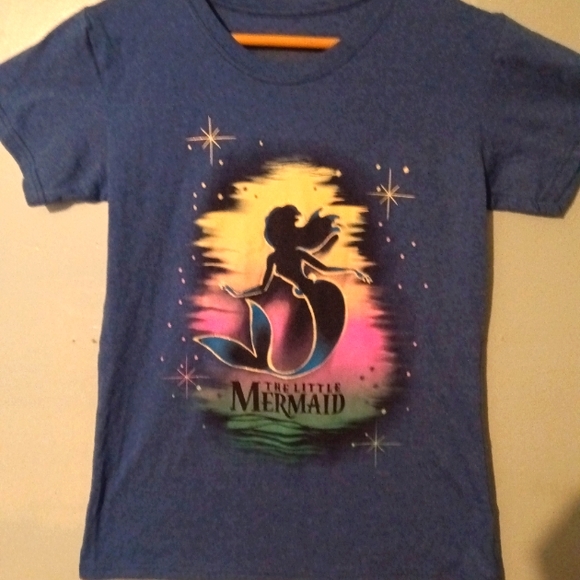 Disney's The Little Mermaid NWOT Graphic T Shirt Textured Glitter Outline - Picture 1 of 2